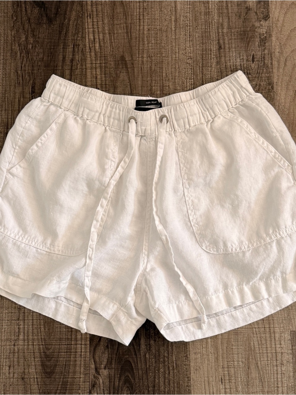 Tahari White 100% hemp shorts sz S Summer Coastal Casual Preppy - Picture 1 of 9